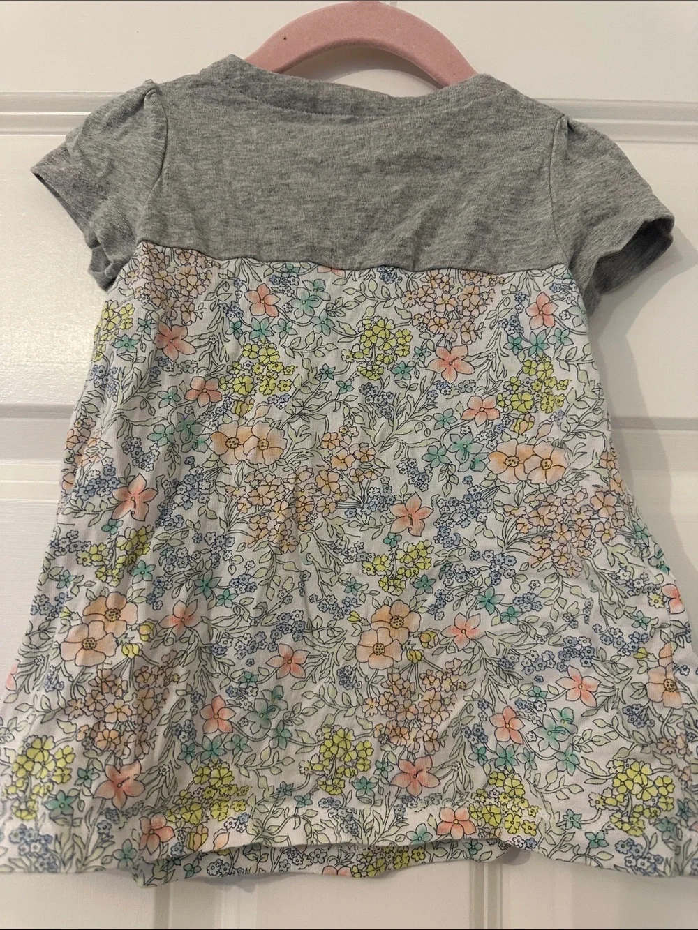 GAP Girls Heather Gray Top with Pastel Floral Skirt